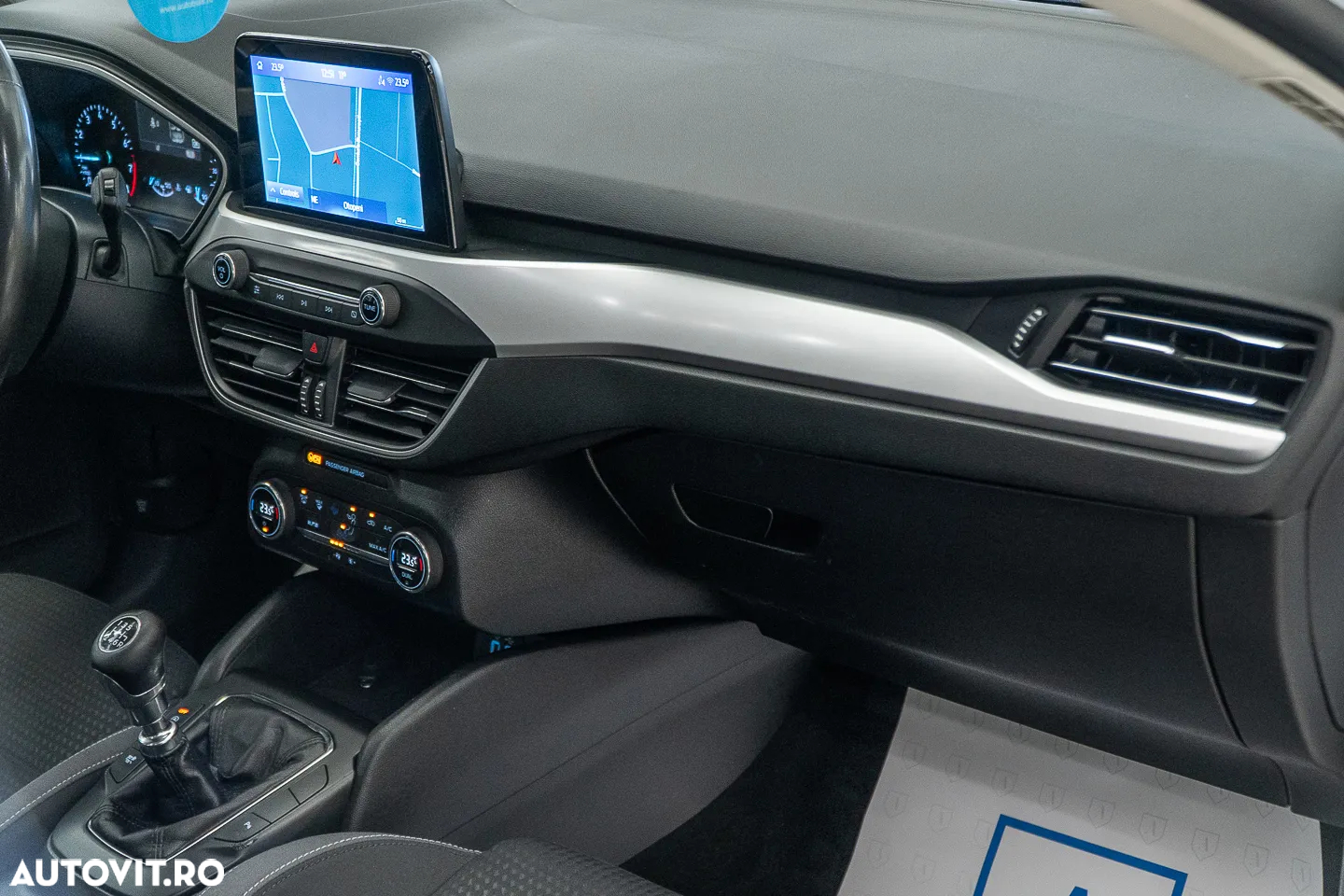 Ford Focus 1.0 EcoBoost Trend Edition - 36