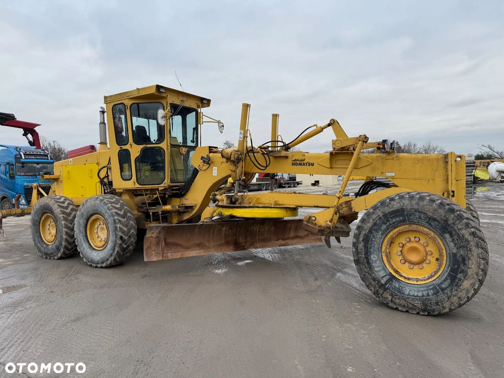 Komatsu GD 705A-4 Równiarka / 17,5 tony / - 10