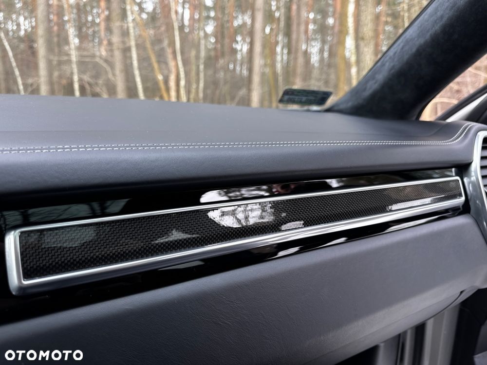 Porsche Cayenne - 10