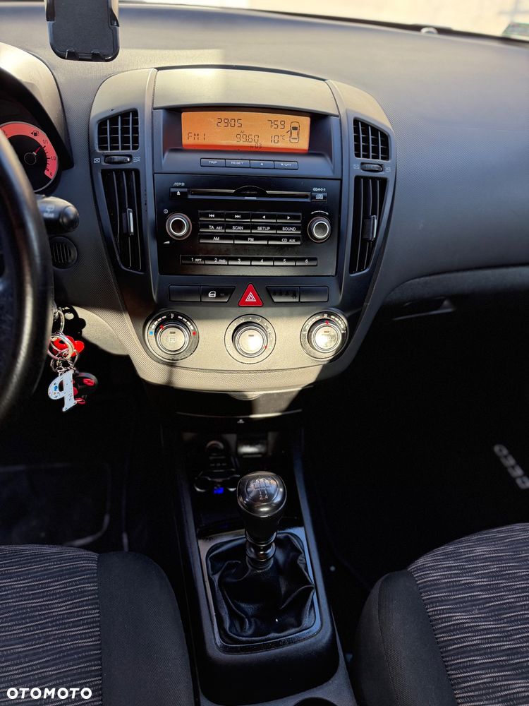 Kia Ceed 1.6 Crdi Comfort - 4