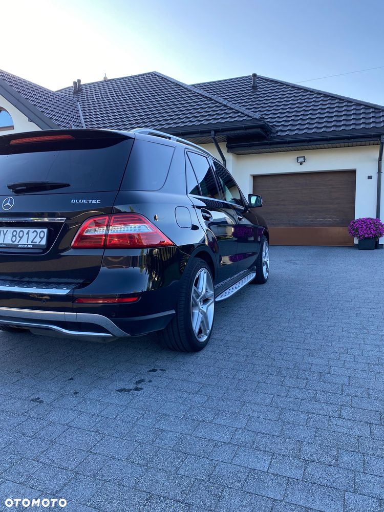 Mercedes-Benz ML - 21