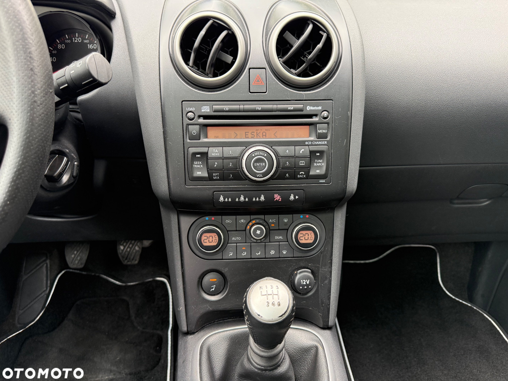 Nissan Qashqai 2.0 4x4 Tekna Premium - 12