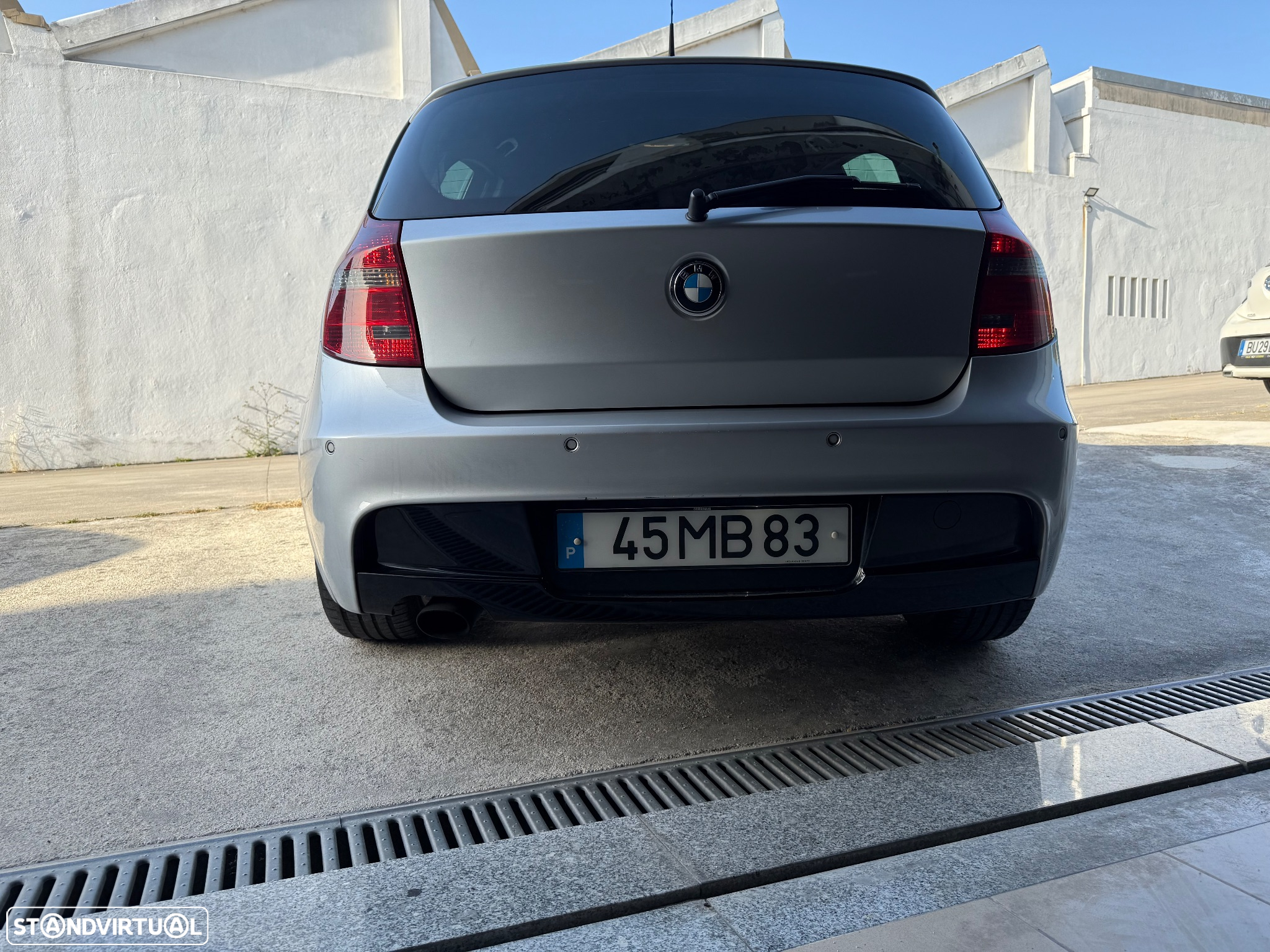 BMW 116 d Pack M - 17