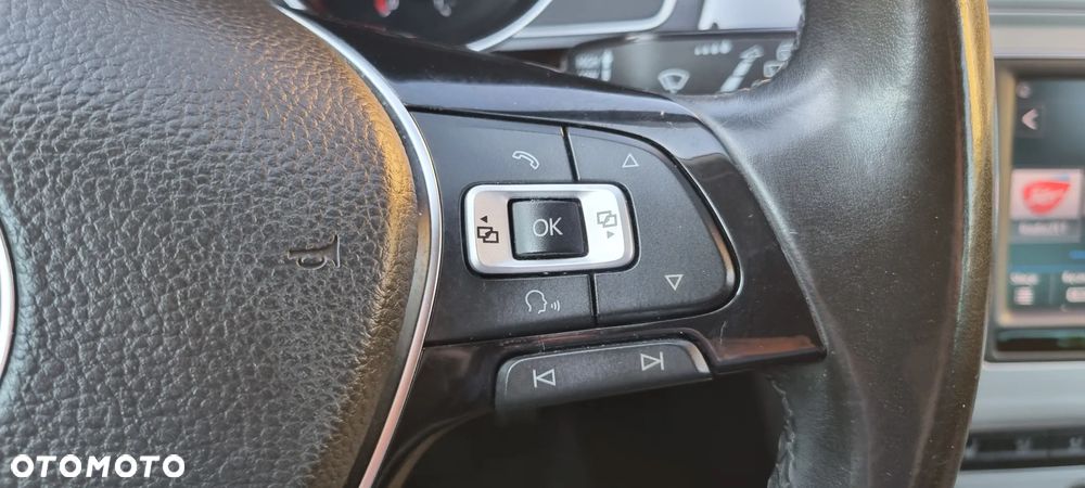 Volkswagen Passat 2.0 TDI (BlueMotion Technology) Comfortline - 19