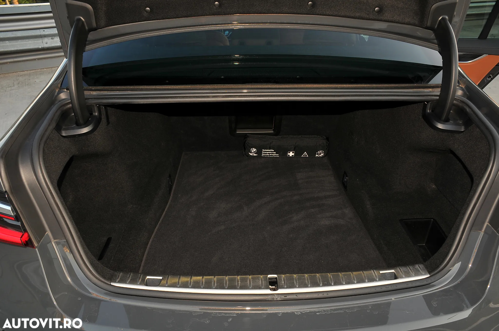 BMW Seria 7 730d - 34