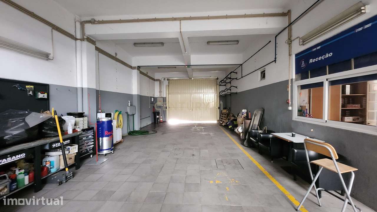 Espaço comercial com 630 m2 em Loures - Grande imagem: 4/10