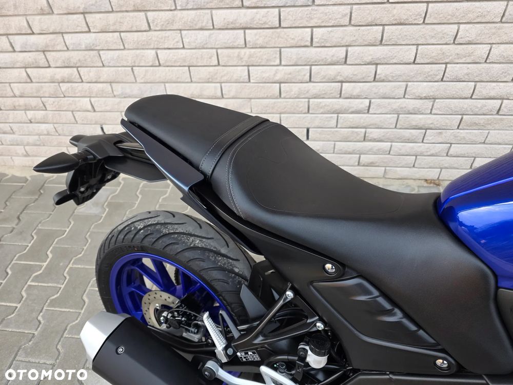 Yamaha MT - 30