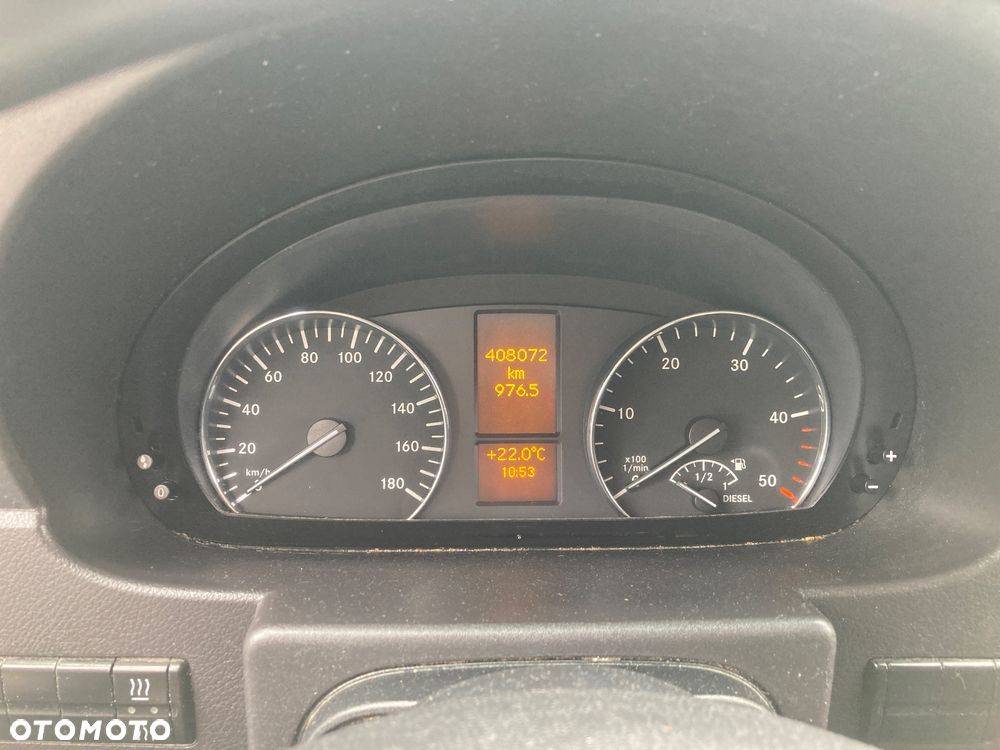 Mercedes-Benz Sprinter - 10