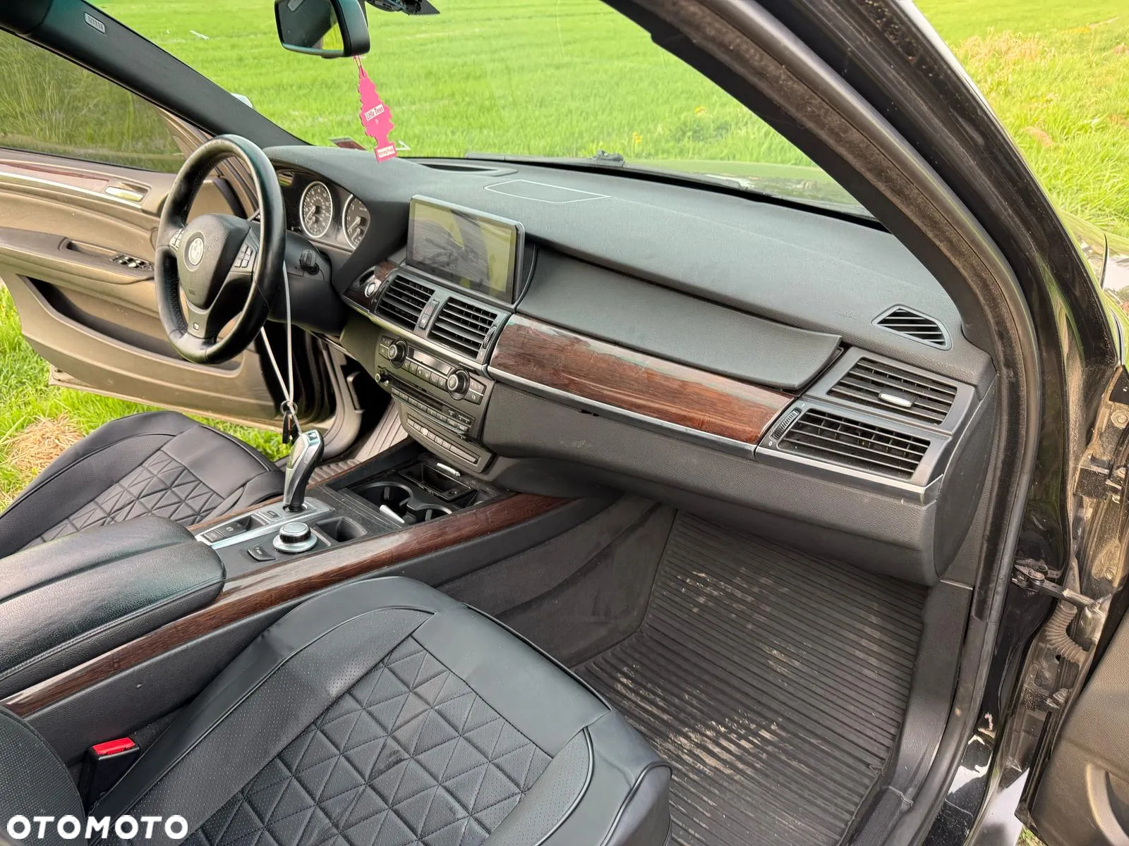 BMW X5 4.8i xDrive - 8