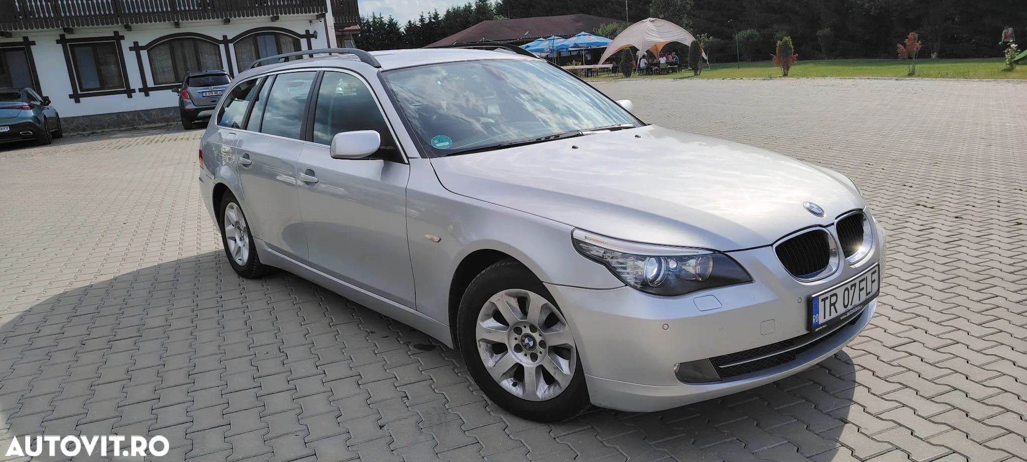 BMW Seria 5 520d Touring Aut. Edition Lifestyle - 2