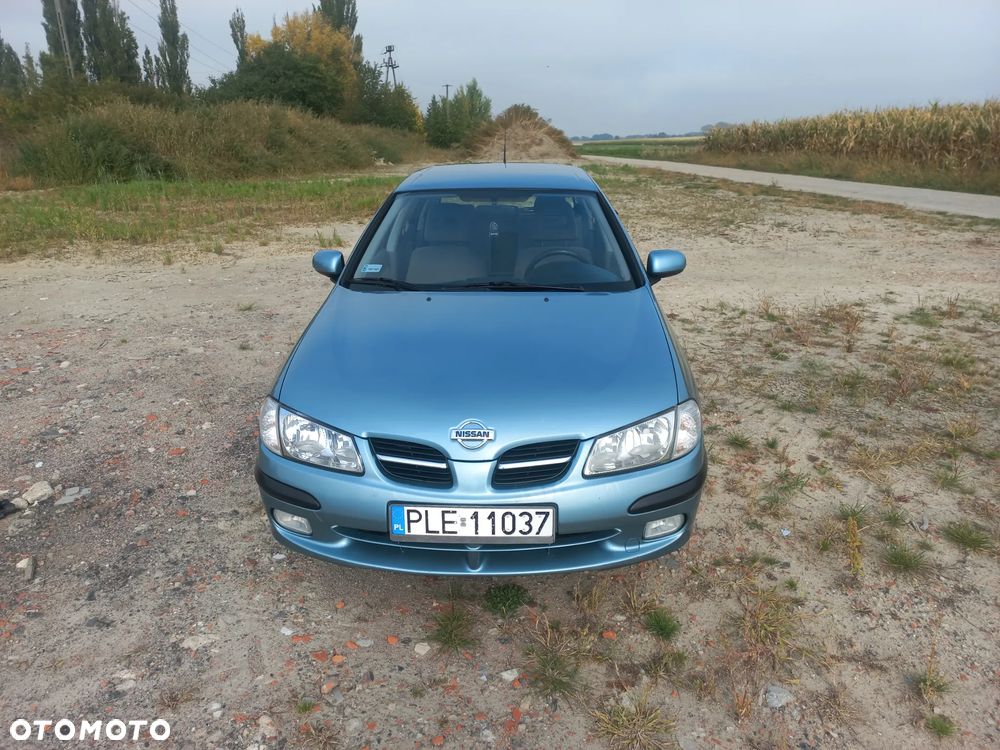 Nissan Almera 2002 photo 3
