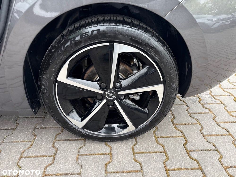 Opel Astra 1.2 T GS S&S - 11