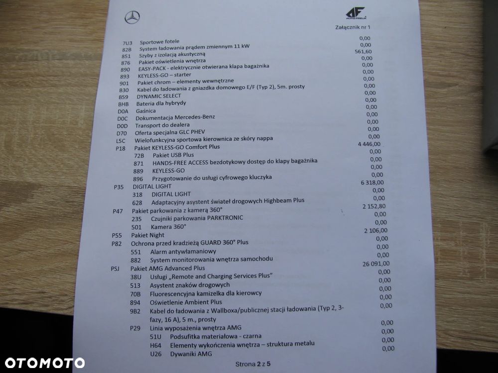 Mercedes-Benz GLC - 36