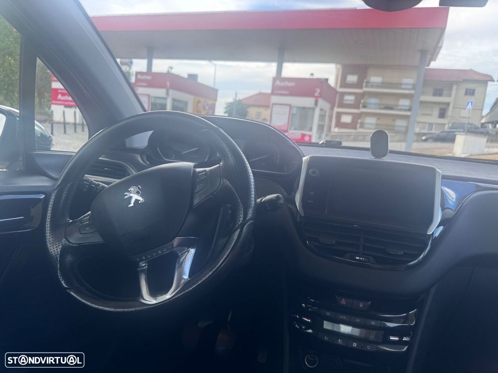 Peugeot 208 82 PureTech Style - 9