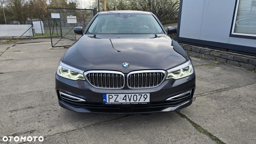 BMW Seria 5 530i Luxury Line - 14