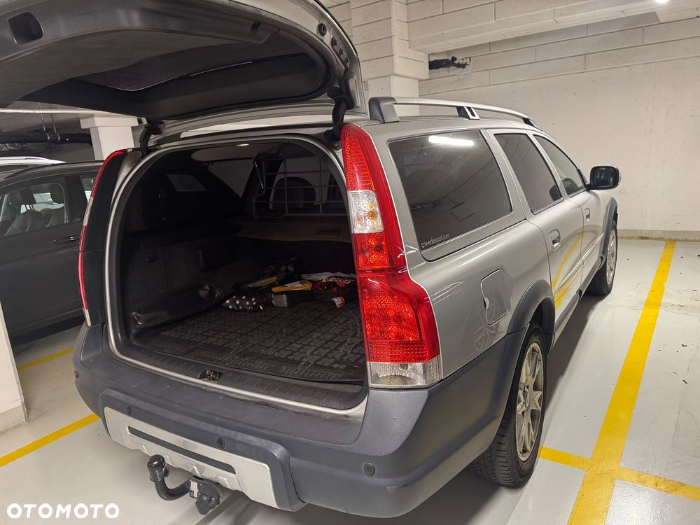 Volvo XC 70 - 1