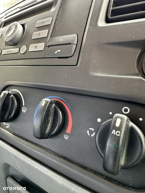 Ford Transit - 8