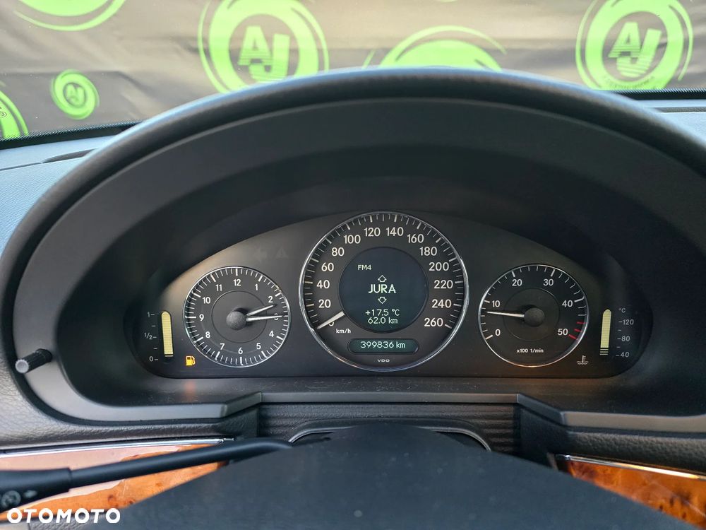 Mercedes-Benz Klasa E - 21