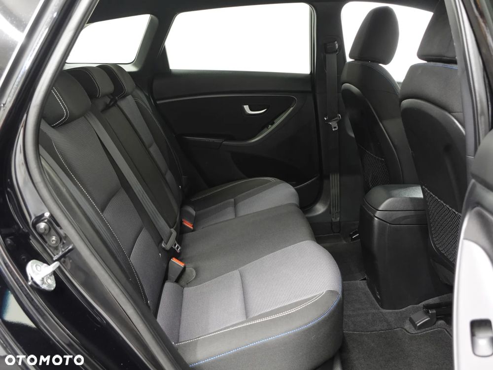 Hyundai i30 1.6 CRDI Passion - 23
