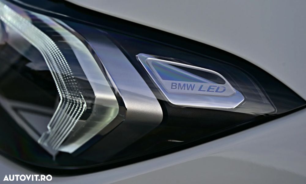 BMW Seria 3 330i xDrive Aut. Sport Line - 29