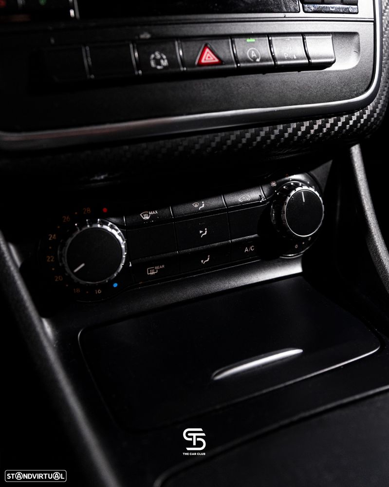 Mercedes-Benz A 200 CDI 4Matic 7G-DCT AMG Line - 12