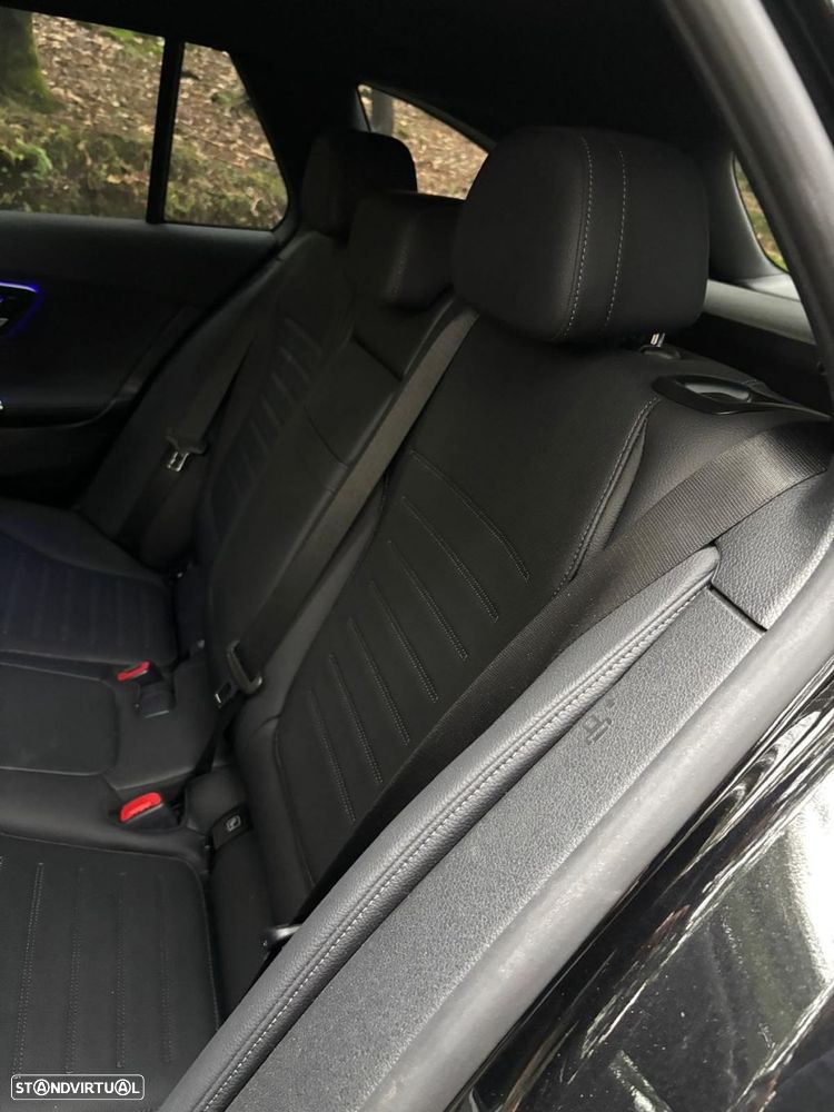 Mercedes-Benz C 300 e AMG Line - 27