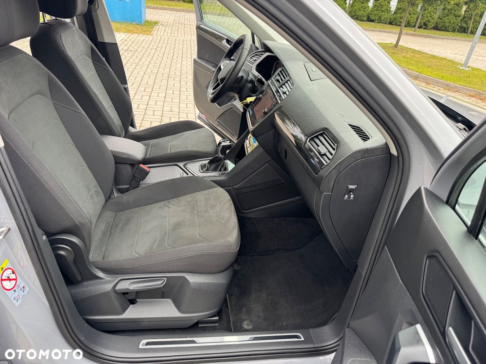 Volkswagen Tiguan - 24