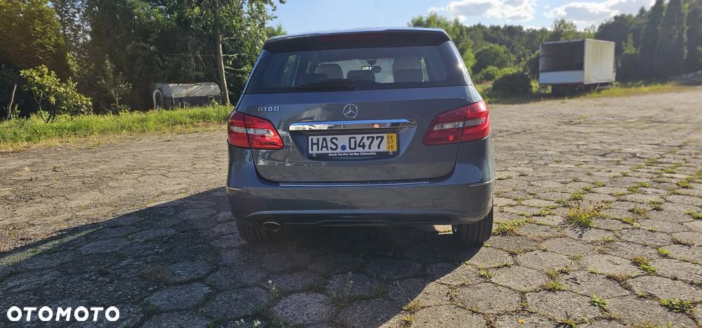 Mercedes-Benz Klasa B 180 BlueEFFICIENCY Edition Style - 3