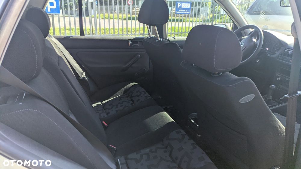 Volkswagen Golf 1.9 TDI GTI - 12