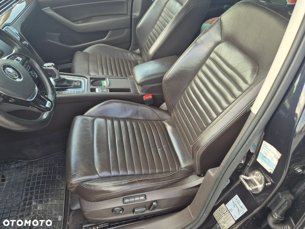 Volkswagen Passat 2.0 TDI Bi-Turbo BMT 4Mot Highline DSG - 7