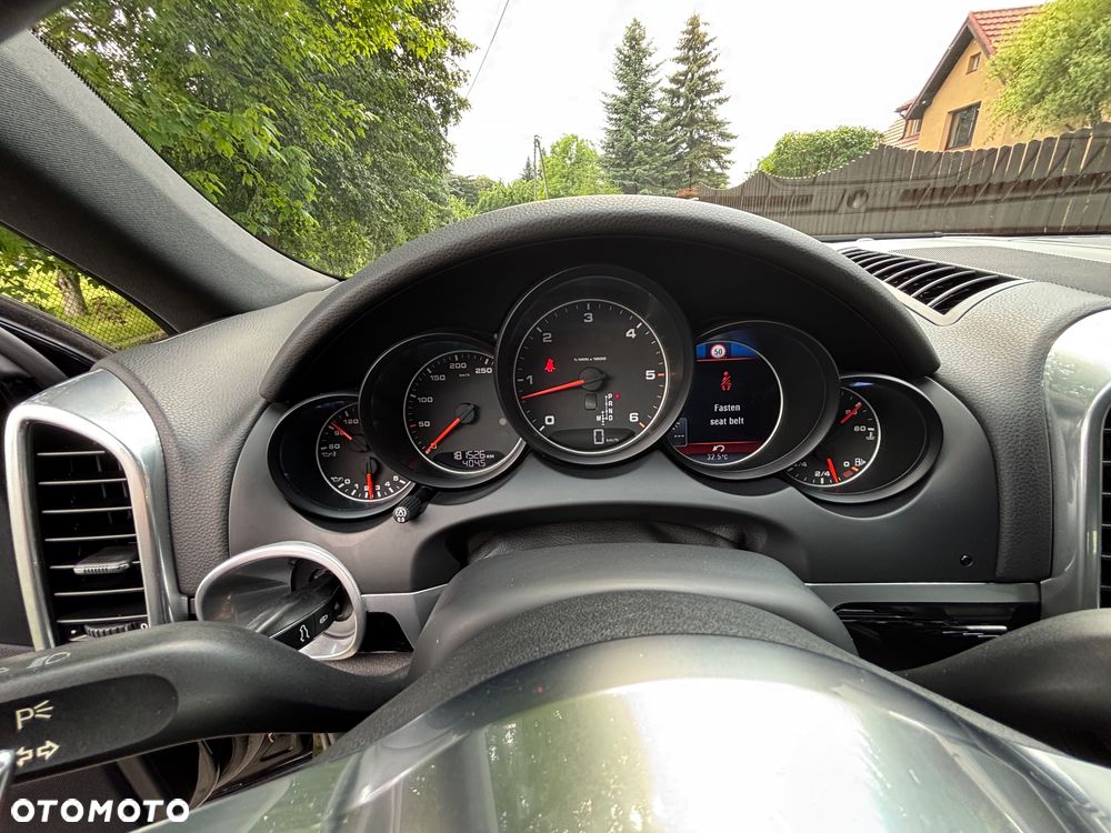 Porsche Cayenne Tiptronic S - 10