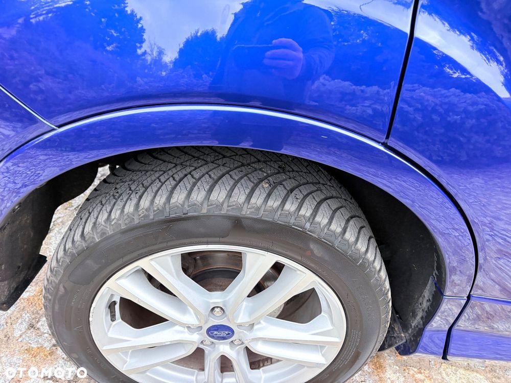Ford Kuga - 3