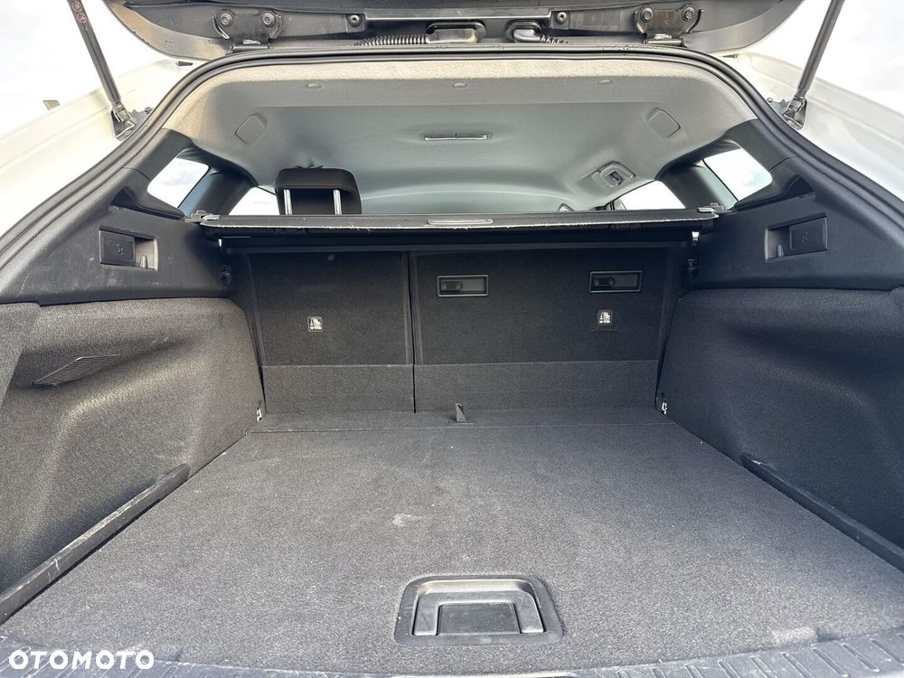 Toyota Corolla 1.8 Hybrid Comfort - 14