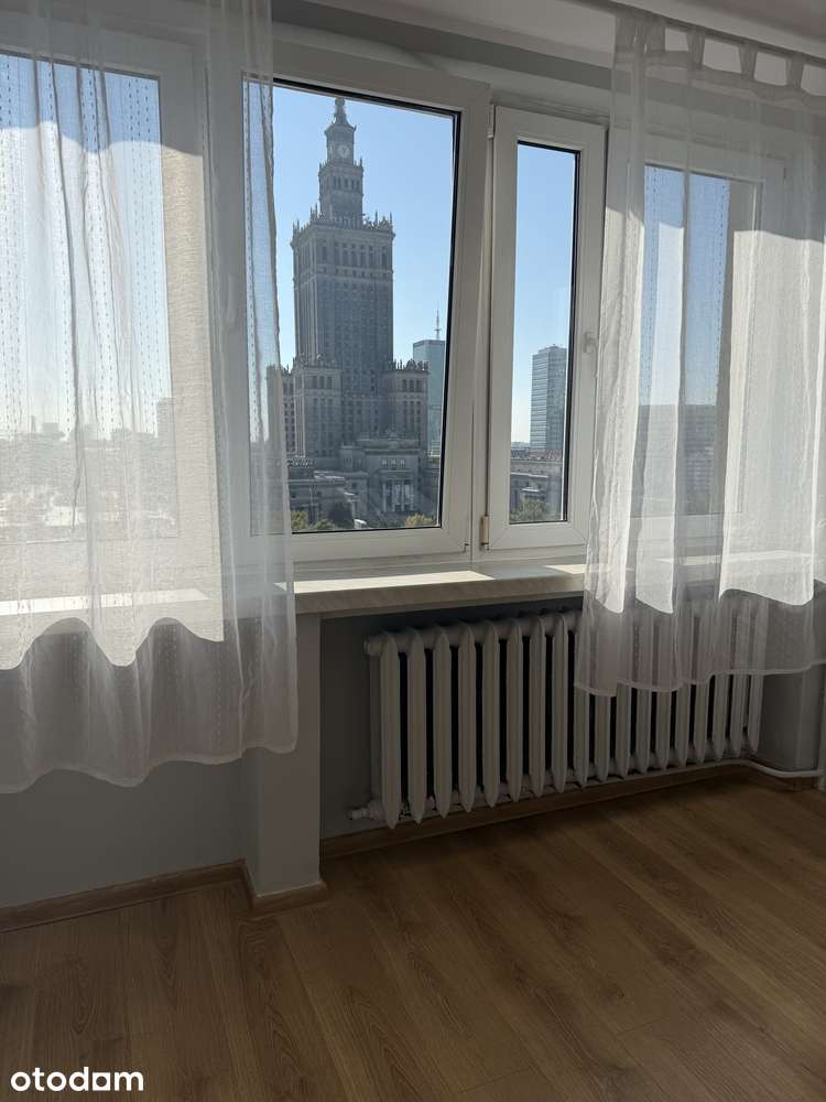 Kawalerka przy metrze z widokiem na Pałac kultury!