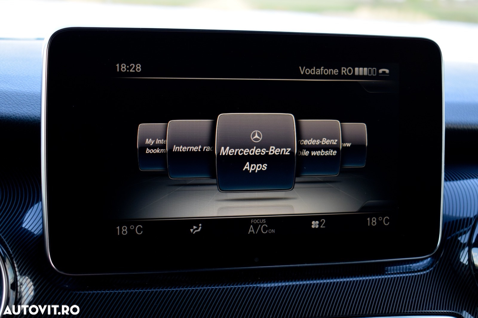 Mercedes-Benz V 300 d kompakt 4Matic 9G-TRONIC - 35