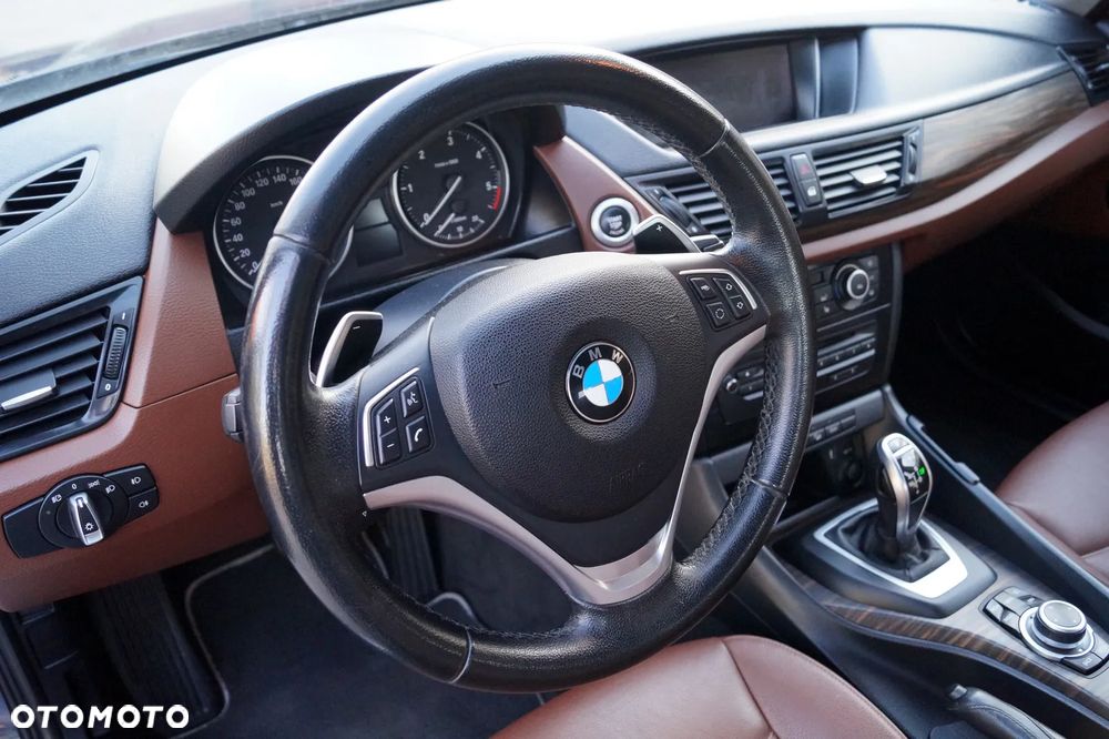 BMW X1 xDrive25d xLine - 27