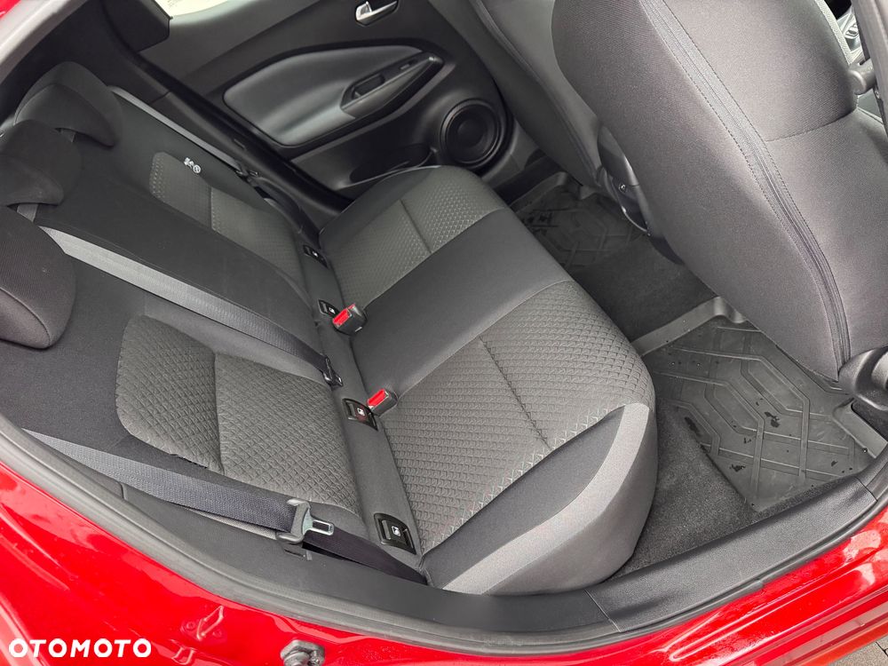 Nissan Juke 1.0 DIG-T N-Connecta DCT - 37