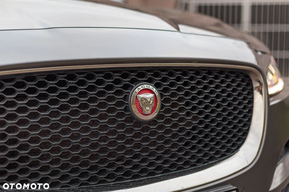 Jaguar F-Pace 2.0 i4D AWD Prestige - 10