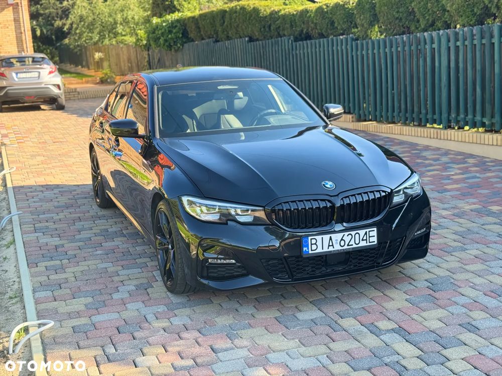 BMW Seria 3 320i xDrive M Sport Shadow sport - 2