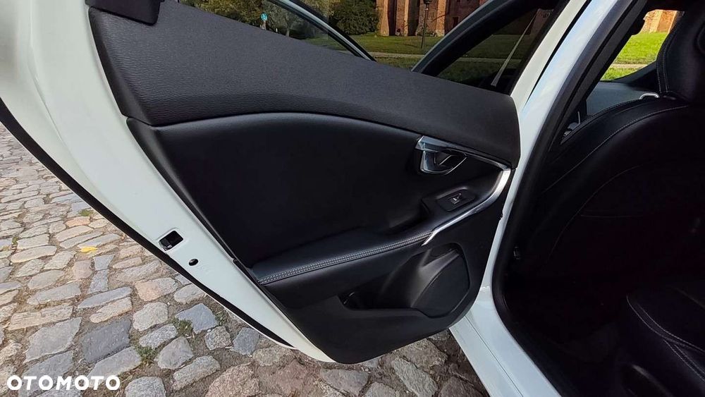 Volvo V40 - 17