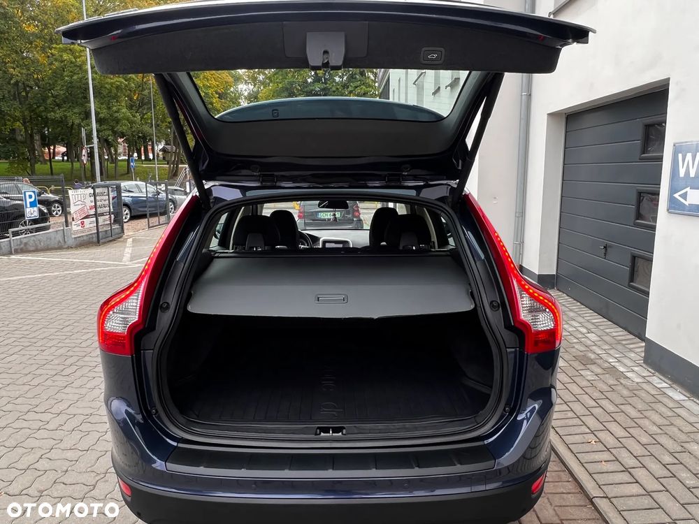 Volvo XC 60 DRIVe Momentum - 12