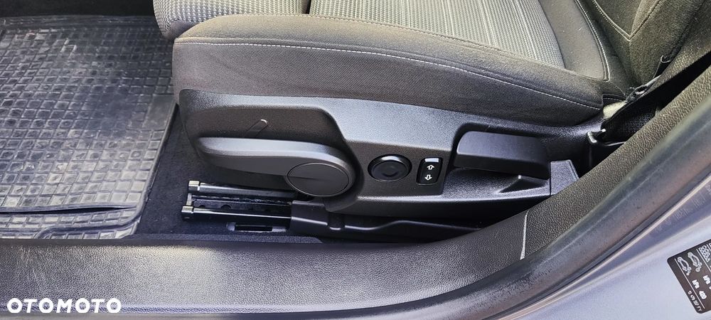 Opel Insignia 2.0 CDTI automatik Innovation - 33