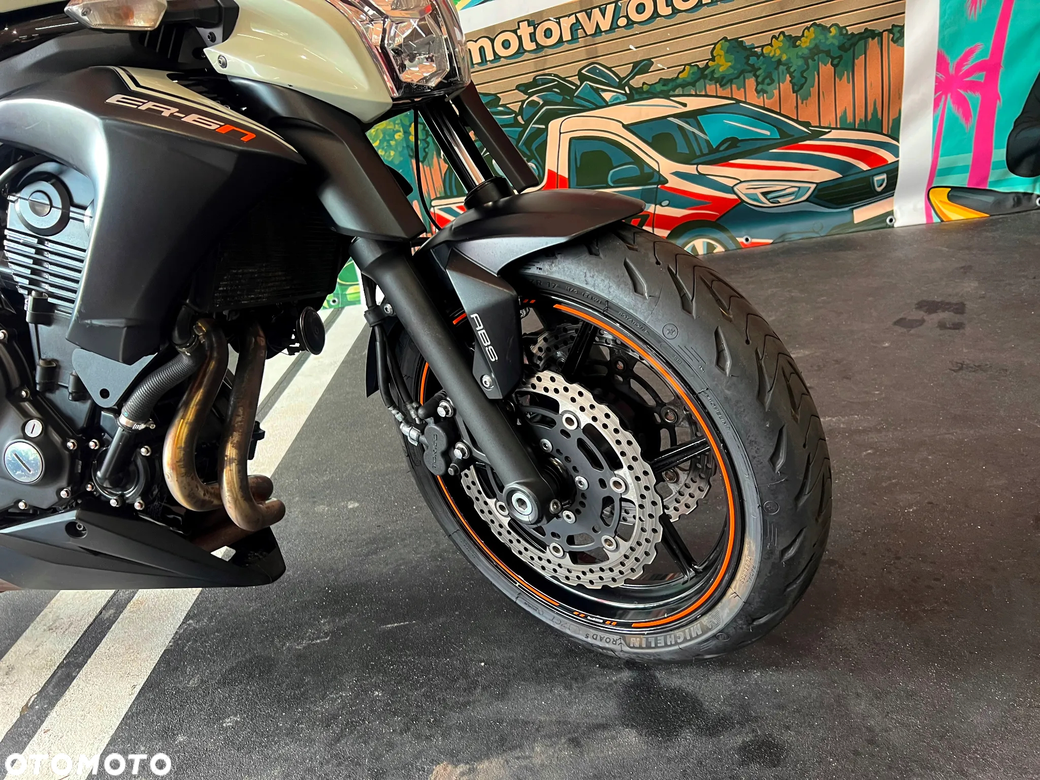 Kawasaki ER - 7