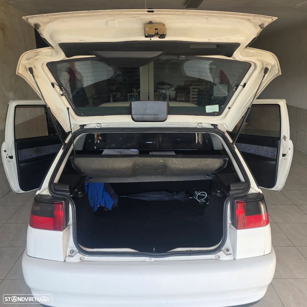 SEAT Ibiza 1.9 TDi Latino - 2
