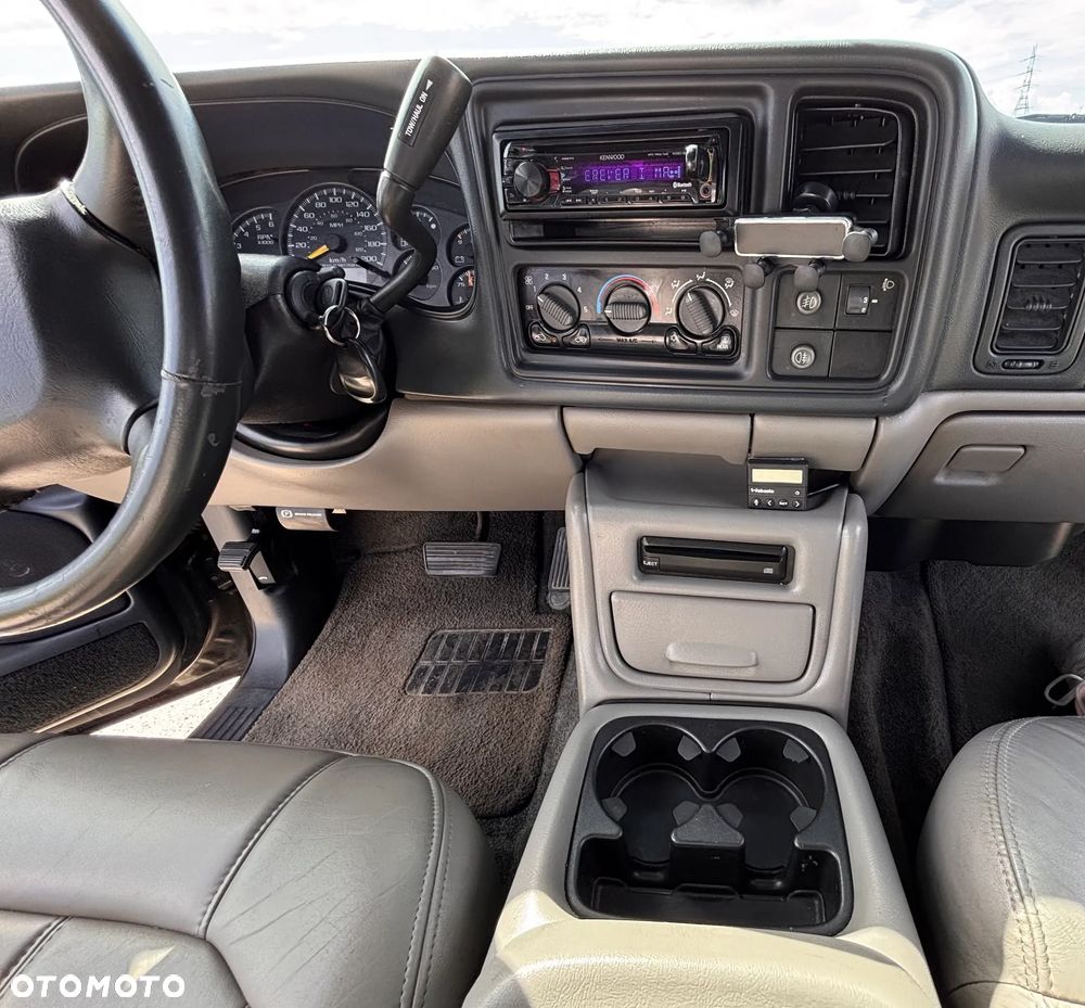 Chevrolet Tahoe 5.3 4WD - 28