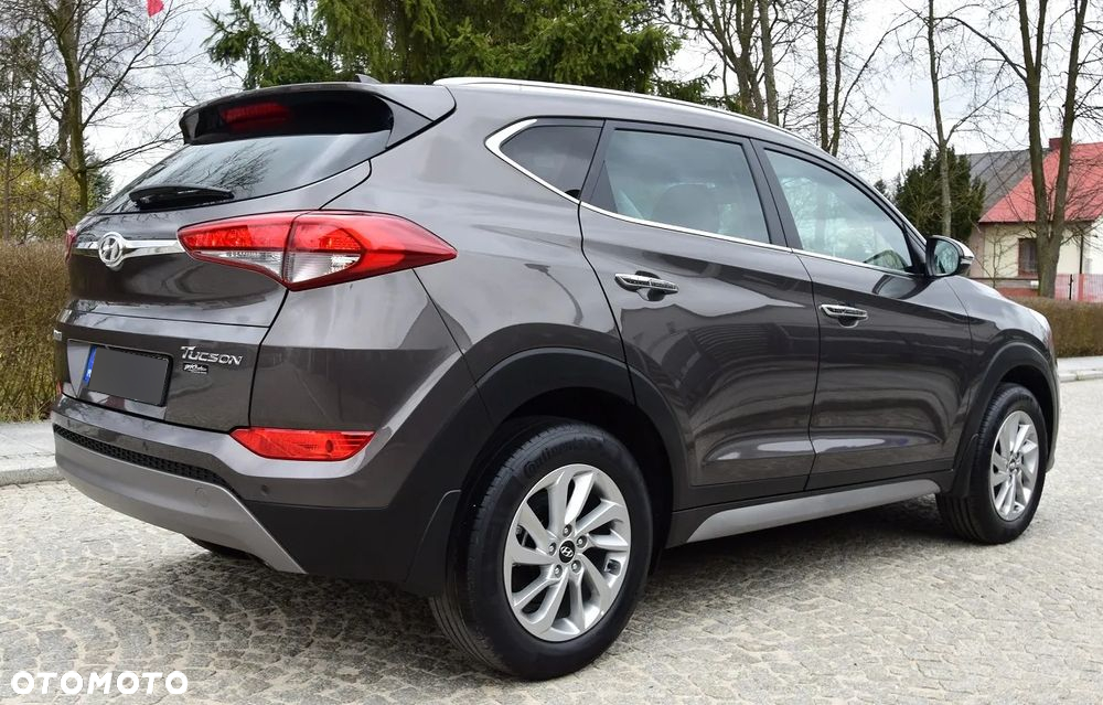 Hyundai Tucson 1.6 GDI BlueDrive Style 2WD - 18