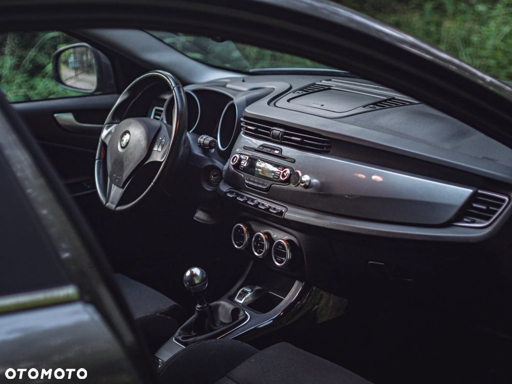Alfa Romeo Giulietta 2.0 JTDM Distinctive - 10