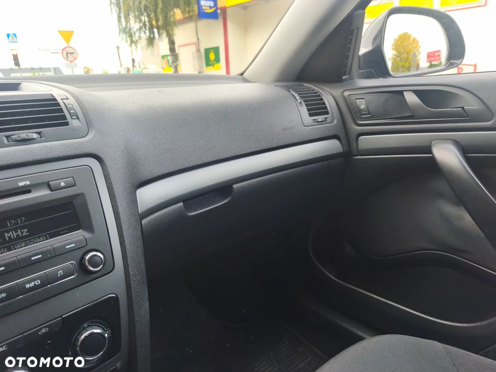 Skoda Octavia - 25