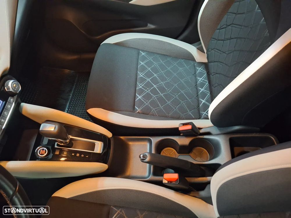 Nissan Micra 1.0 IG-T N-Design Black P:Navi CVT - 17