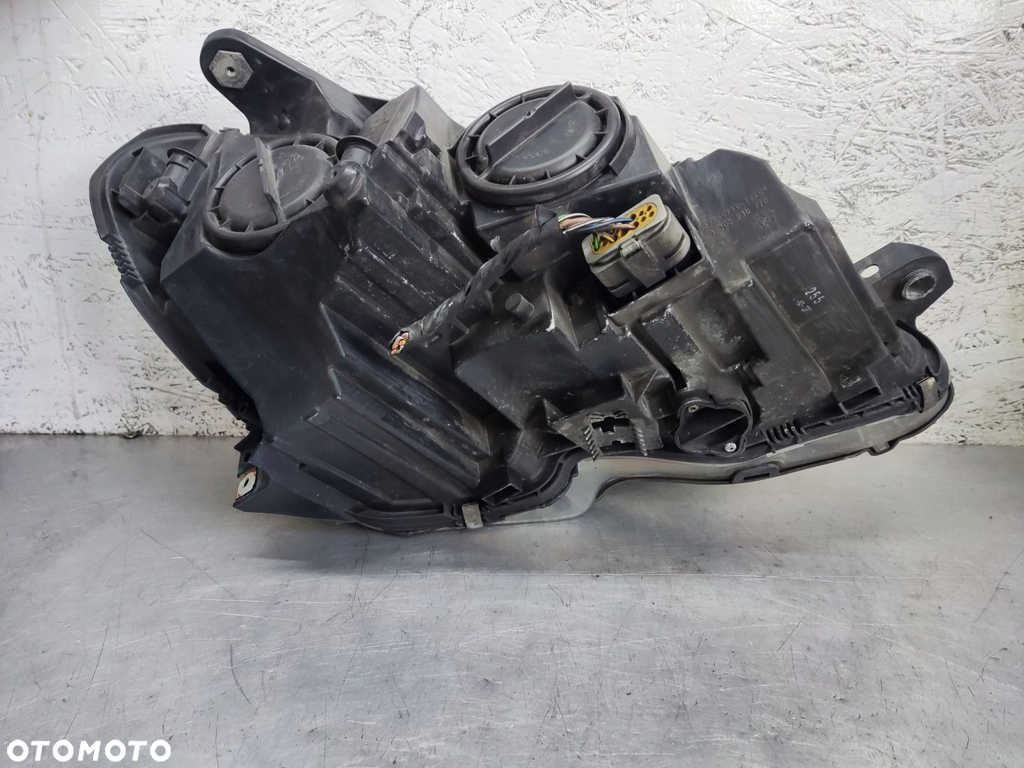 MERCEDES C KLASA W204 LIFT LAMPA LEWA PRZEDNIA UK - 15